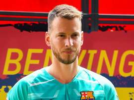 Barcelona goalkeeper Neto ruled out for up to two months. GOAL