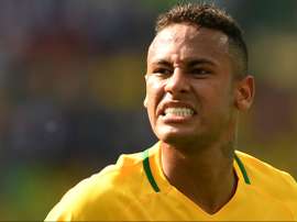 Coates pede atenção com Neymar. Goal