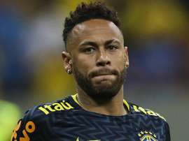 Lucas Moura backs Leonardo to do right by PSG amid Neymar uncertainty. GOAL