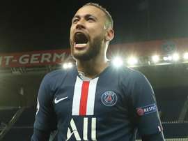 Neymar treina forte mesmo com fim da temporada na França. EFE