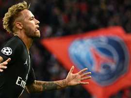 Cinco anos mais novo, Neymar precisou de 39 jogos a menos para igualar Kaká como maior artilheiro br