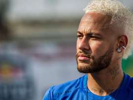Ribeiro voit Neymar rester au PSG. goal
