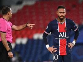 Adil Rami tacle Neymar. goal