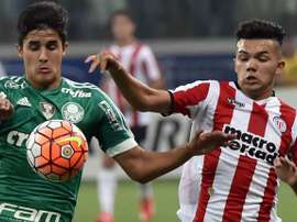 Schiappacasse (R) in action for River Plate. Goal