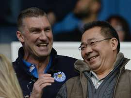 Nigel Pearson pictured with Vichai Srivaddhanaprabha. GOAL