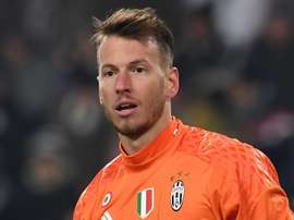Neto plait au Milan AC. Goal
