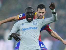 Hodgson accuses Niasse of diving. GOAL