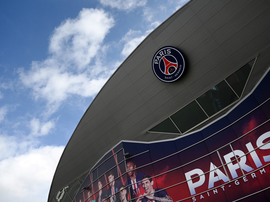 Le Parc des Princes soutient les personnes mobilisées. GOAL