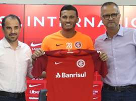Inter apresenta atacante Parede, que diz estar realizando sonho de infância. Goal