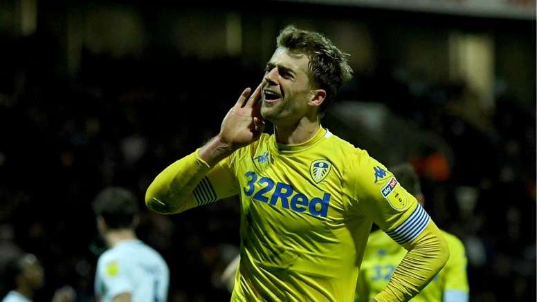 Championship Review Bamford Brace Sends Leeds United Second Besoccer