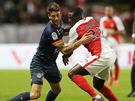 Paul Lasne à la lutte avec Benjamin Mendy lors du match entre Monaco et MHSC. Goal