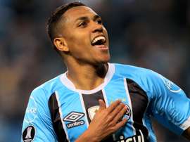 Jogador deixa o Grêmio e segue para a Rússia. Goal