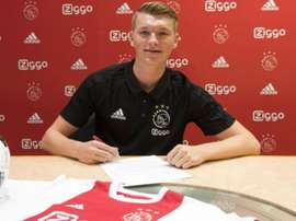 Ajax beat Liverpool to Schuurs. GOAL