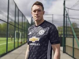 Phil Jones ne jouera pas la Supercoupe d'Europe. GOAL
