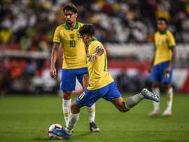 Coutinho põe fim à seca de gols de falta da seleção brasileira. Goal