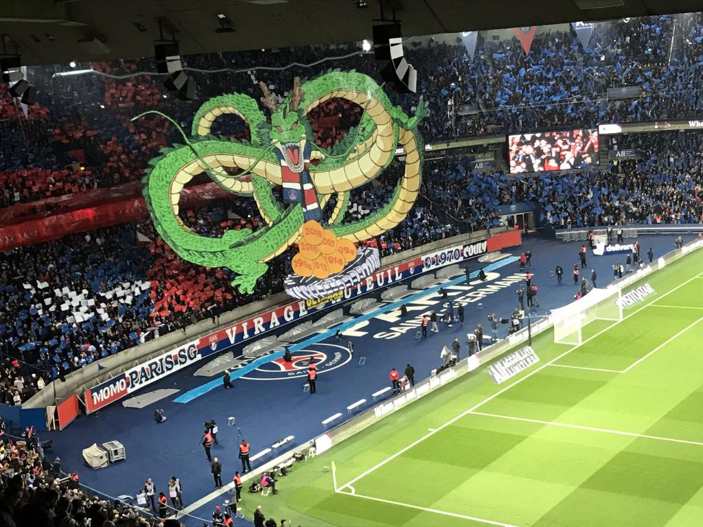 Le magnifique tifo Dragon Ball Z des Supporters du PSG face à Marseille