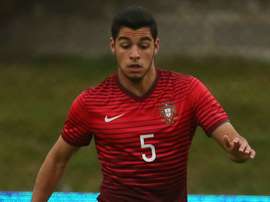 Soares honoured by Liverpool links. GOAL