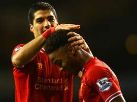 Suárez lembra de Sterling no Liverpool. Goal