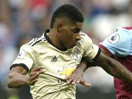 Rashford suffers injury at West Ham. GOAL