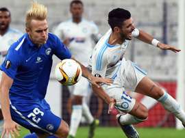 Remy Cabella et Lukas Pokorny dans un match de la Ligue Europa. AFP