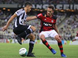 Com metade dos jogos no ano, Renê é o líder de desarmes da equipe