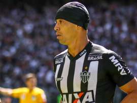 Ricardo Oliveira marcou duas vezes contra o seu ex-clube. Goal