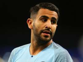 Mahrez s'en sort bien à City. Goal