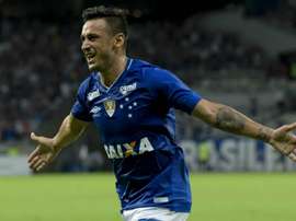Robinho, um verdadeiro fã da NFL. Goal
