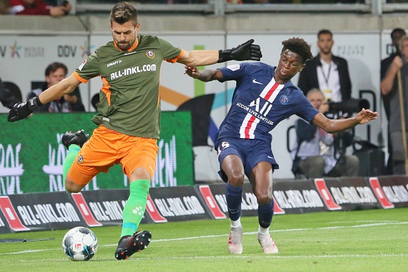 Romaric Yapi va quitter le PSG pour Brighton - BeSoccer