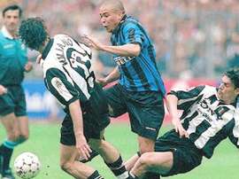 Ronaldo ricorda il famoso scontro con Iuliano. Goal