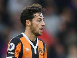 Cech has paid tribute to Ryan Mason. GOAL