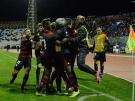 Ataque letal e defesa em grande noite. Goal