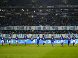 Schalke fans had made banners before the game against Hannover about Goretzka. Goal