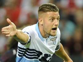 Milinkovic-Savic renova com a Lazio e frustra planos de Real e Man United