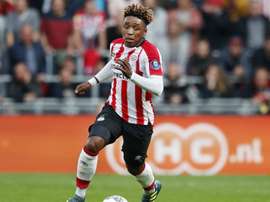 Steven Bergwijn a inscrit un but magnifique. GOAL