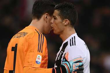 Deviato sul palo dal suo ex compagno Szczesny. AFP