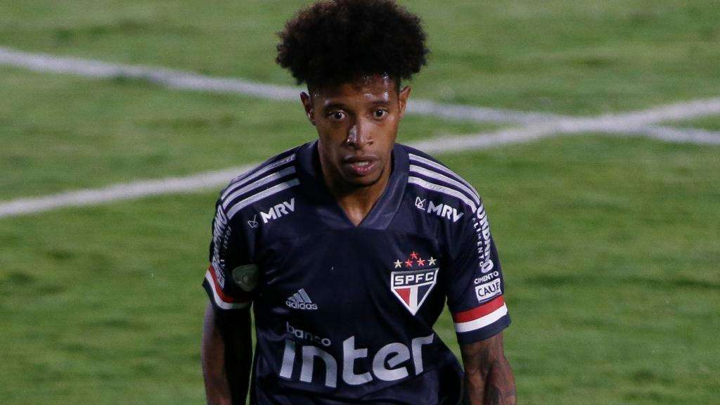 Gol Em Derrota Por Goleada Briga Com Diniz E Expulsao A Noite Para Tche Tche Se Esquecer Besoccer