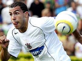 Brincadeira sobre Ronaldo e Tevez vira apelo de coritianos. EFE