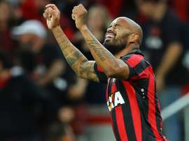 Thiago Heleno Atletico-PR Flamengo Libertadores 26042017