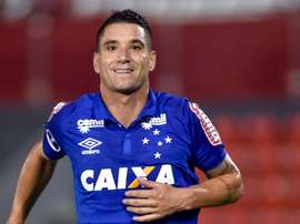 Meia-atacante pode finalmente se estrear pela 'Raposa' no Brasileirão. Goal