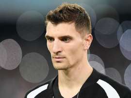 Meunier doesn't want to leave PSG this summer. GOAL