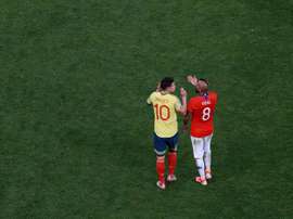 James e Vidal é o duelo que a Copa América precisava.