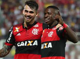 Uma das mais recentes 'coqueluches' do futebol mundial, celebrando seu gol. Goal