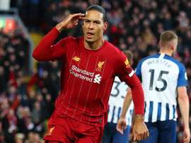 Baresi sta con van Dijk, Klopp risponde: 'È come essere incoronati dal Re'