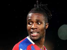 Crystal Palace et Aston Villa condamnent les insultes racistes envers Zaha. goal