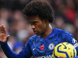 Lampard hopes for Willian extension