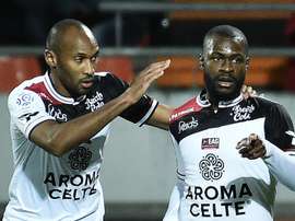 Yannis Salibur will be staying put at Guingamp. Goal