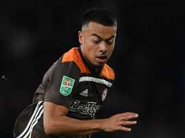 China to naturalise Yennaris. Goal