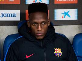 Clube turco aparece como opção para o Barcelona emprestar Yerry Mina
