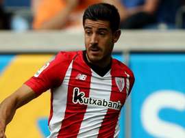 Yuri Berchiche sera derrière le PSG ce soir. Goal